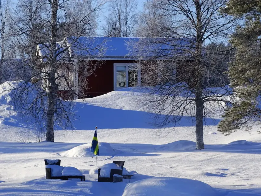 Cabin 1 with jetty directly on the lake - Image 1