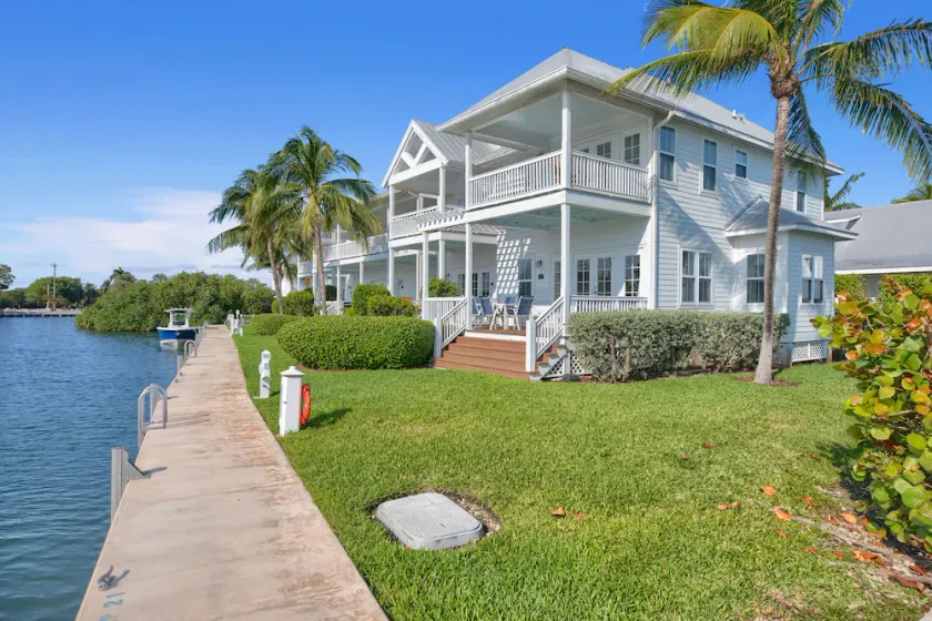 3 Bed / 2. 5 Bath Home - 6 sovepladser, Amazing Views, Finest Location Boat Slip! - Image 1
