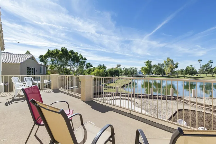 Glendale Golf Community Getaway - Image 1