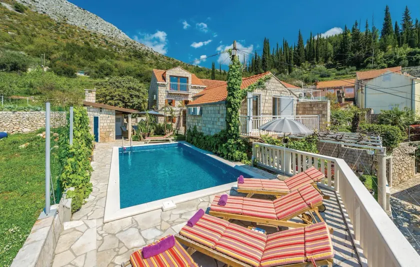 Stunning home in Zaton Veliki - Image 1