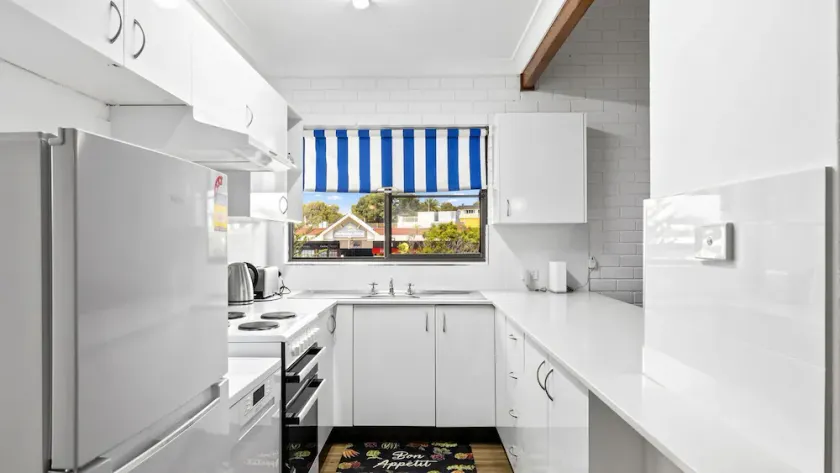 Beach Street Bliss - Image 1