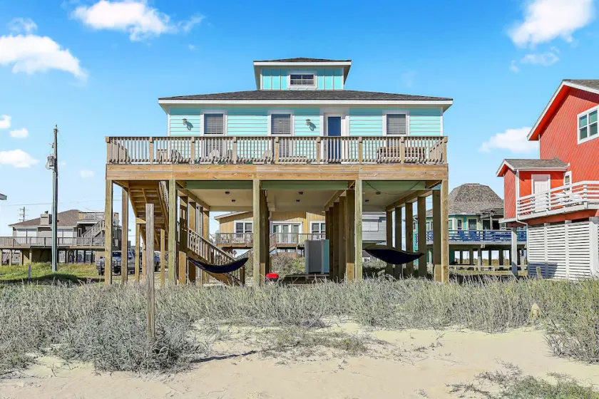 The Salty Dog - 1st Row Beachhouse in Sea Isle - Image 1