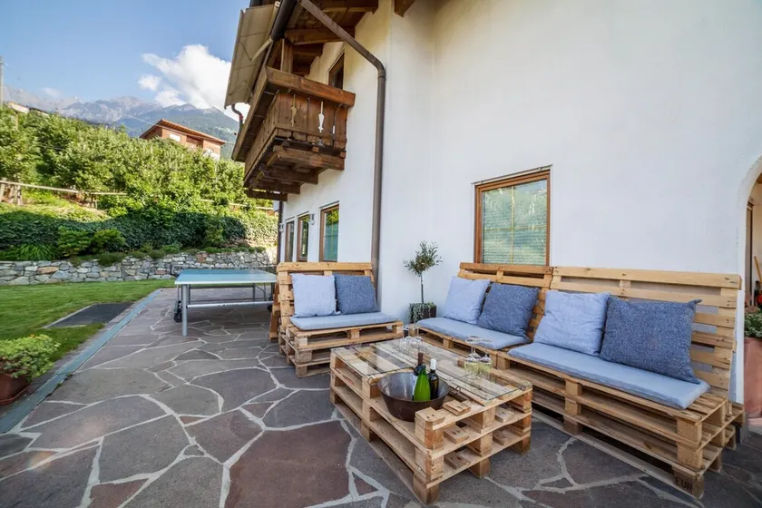 Apartment \"Langeshof - Morgensonne\" with Mountain View, Balcony & Garden - Image 1