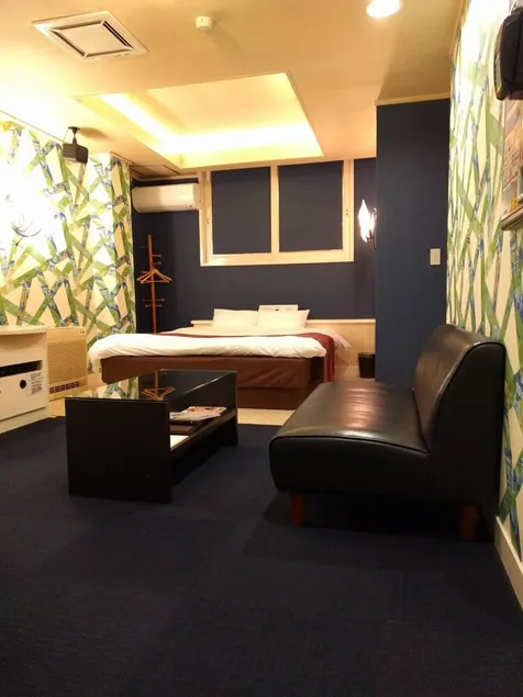 HOTEL LOCOZ MAUI - Image 1