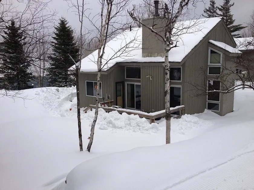 Ski In / Ski Out Jay Peak Grand 3 BR, Disc Ski Tix (voir mes accessoires # 158530, # 4105682 - Image 1