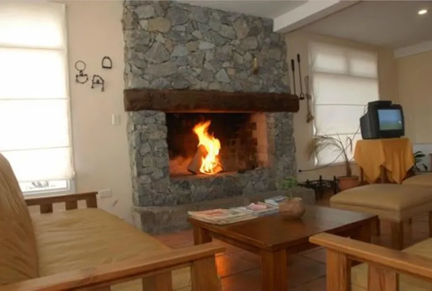 Piedras del Lago - Image 1