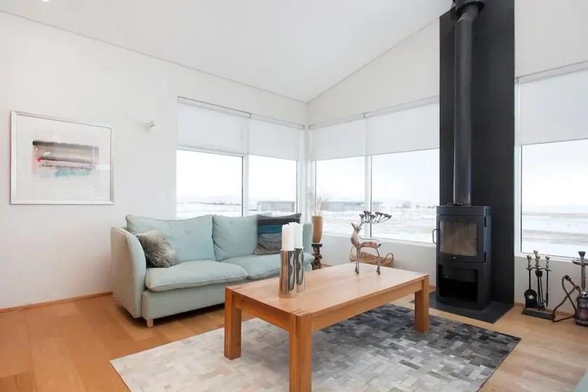 The Golden Circle Lodge - Luxurious villa with Sauna by Heimaleiga - Image 1