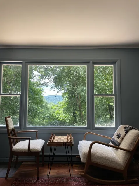 Perfect cabin getaway. 5mins from hiking trails & lake Waramaug - Image 1