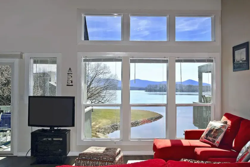 Amazing View, Quiet Cove of Bernards Landing, Sandy Beach, 3 Kings and Twin Bunk - Image 1