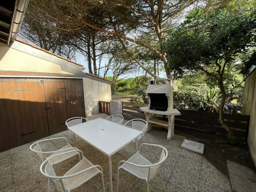 Seignosse les Bourdaines, villa patio climatisée , plage à pieds,  idéal famille - Image 1