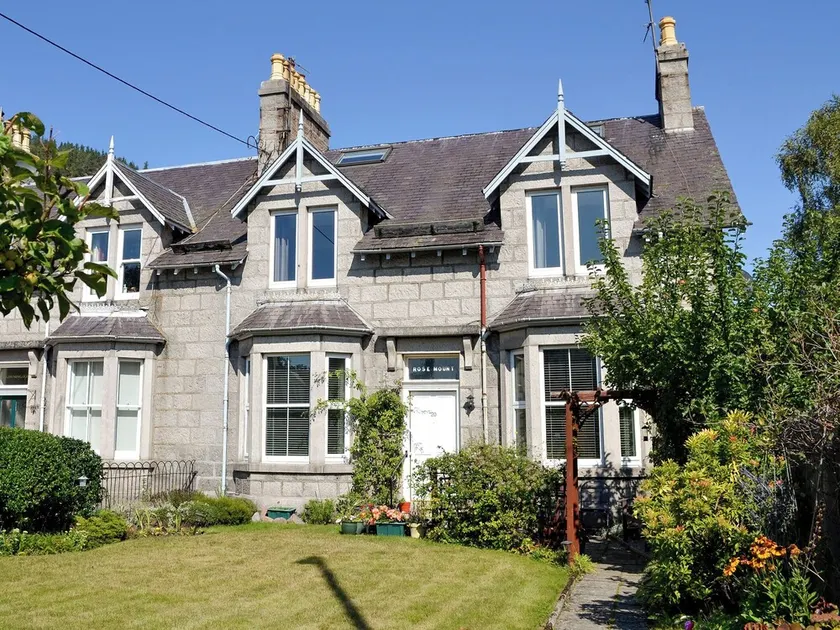 4 chambres à coucher à Ballater - Image 1