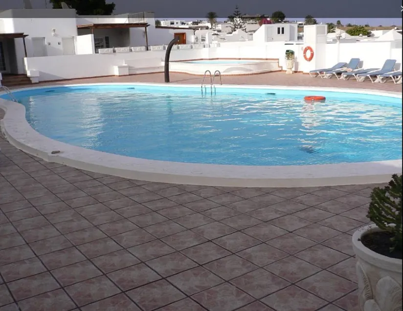 La Concha Beach. 2Dormitorios wifi and communal pools - Image 1