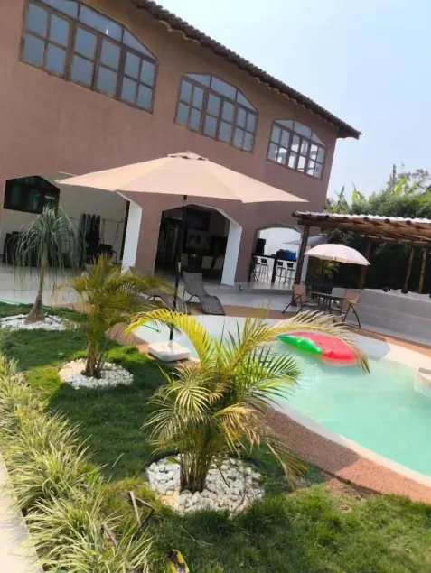 Chácara Prainha JK com piscina praia no quintal de casa - Image 1