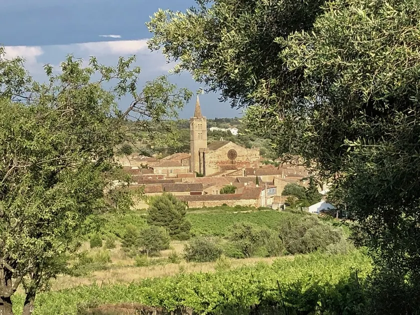 Gracieuse grande maison dans le village historique de Languedoc - Image 1