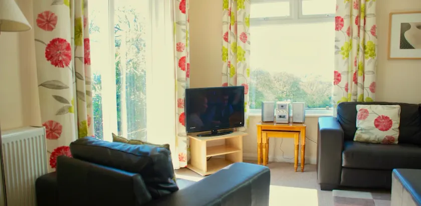 Oaktree Cottage a house with amazing views of the Devon Countryside - Image 1