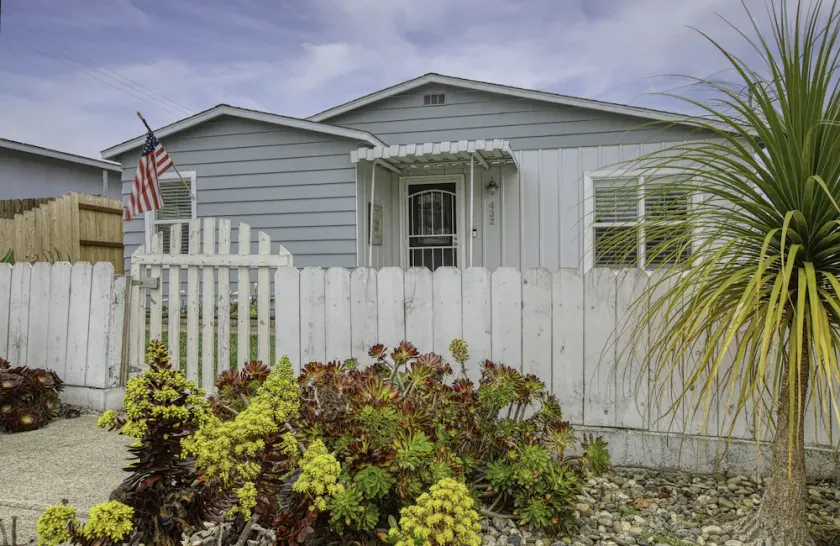 Adorable Dog Friendly Vacation Home in Grover Beach - Image 1