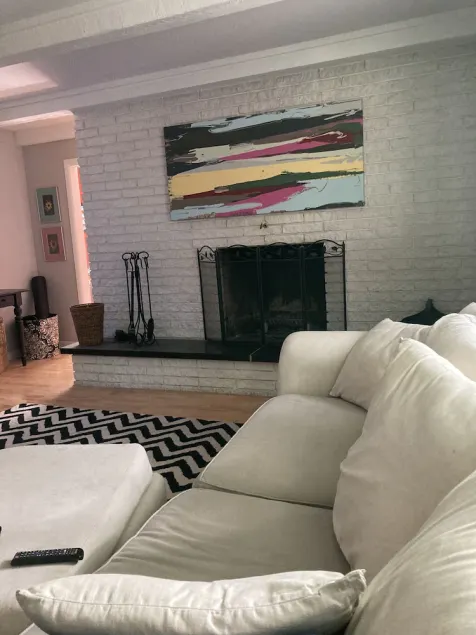 Beautiful home located 15 minutes form downtown Milwaukee . - Image 1