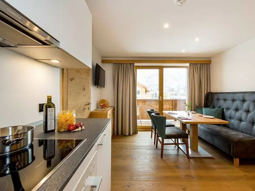 Family Apartment - Tyrolean Wine Bar - Image 1