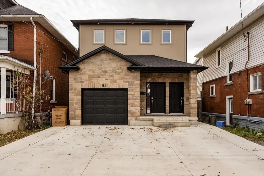 Three year old house 5 bedrooms 4 full washrooms  - Image 1