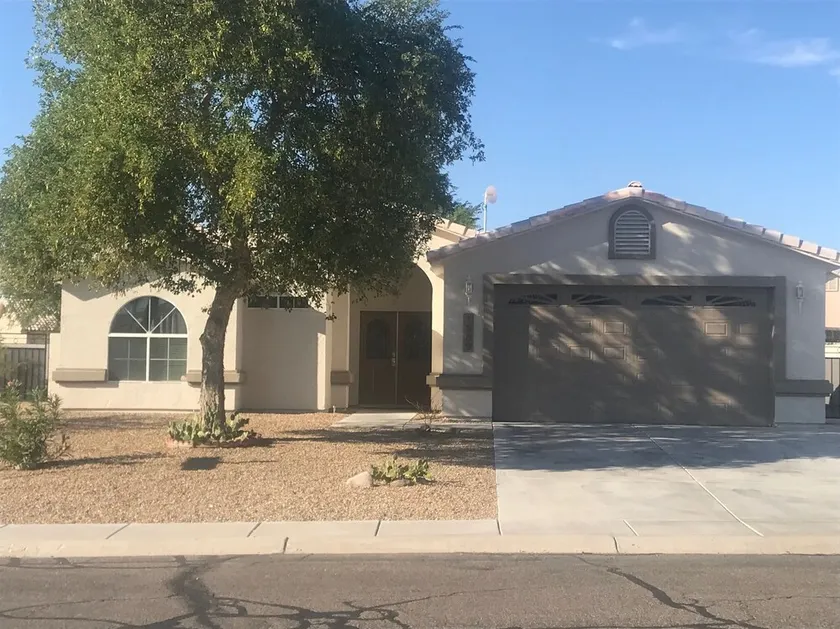 Quiet Golf Community Home:  3 Bedroom - 2 Bath  W/Private Non-Heated Pool - Image 1