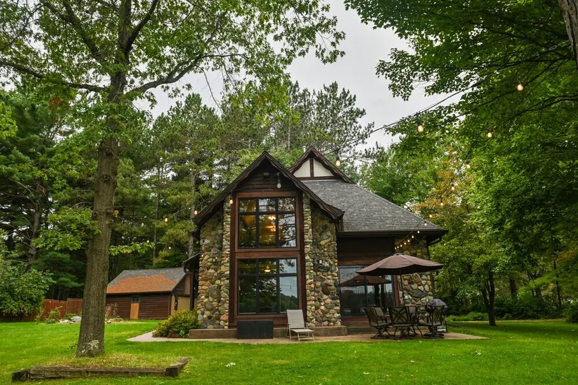 Perfect Northwoods Retreat - Image 1
