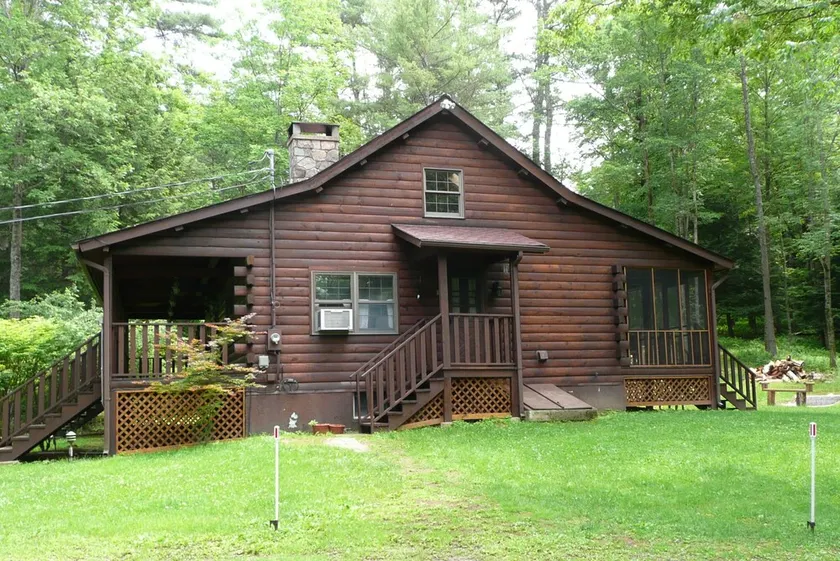 Cabane en rondins isolée avec bain à remous pour 6 personnes, étang privé et ruisseau Babbling - Image 1