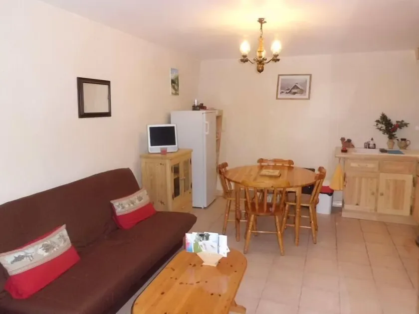 Ground floor, view mountain, parking, tv, 40m², Brides Les Bains - Image 1