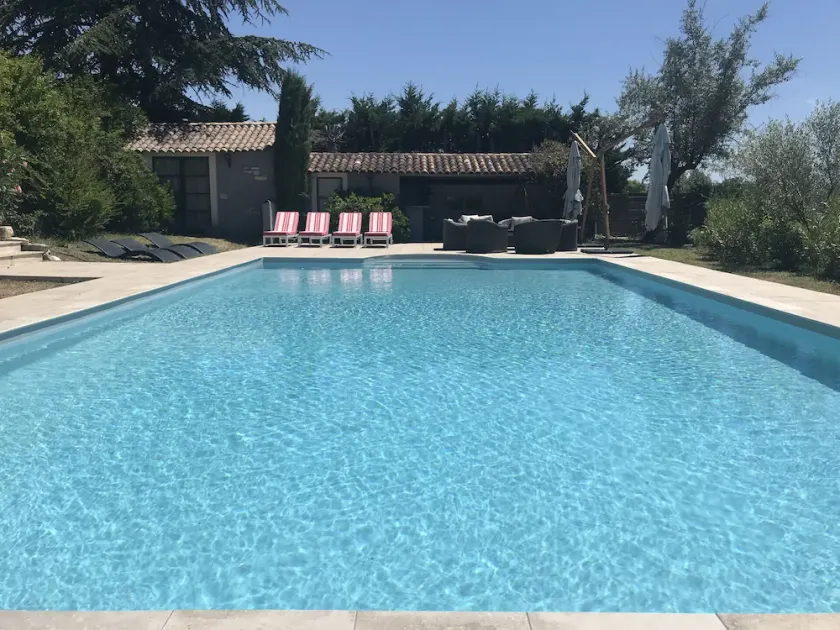 Stor provensalsk mas renoverad för 10 personer och 2 bb med pool vid foten av Ventoux - Image 1