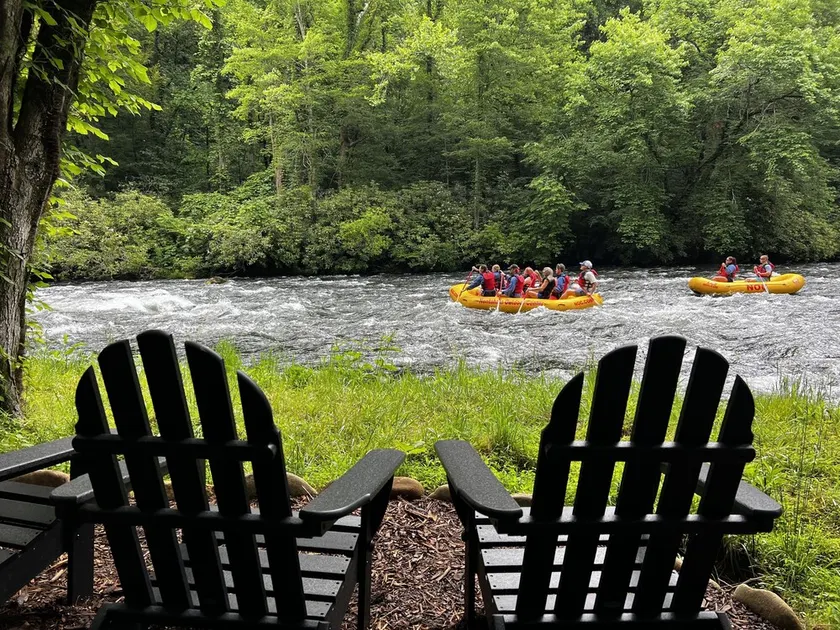 RIVERFRONT PRIVATE oasis with views of Nantahala River-dog friendly & near NOC - Image 1