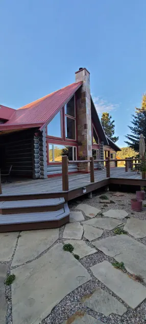 Spacious cabin in Angel Fire area - 6 miles to ski slopes and recreation area - Image 1