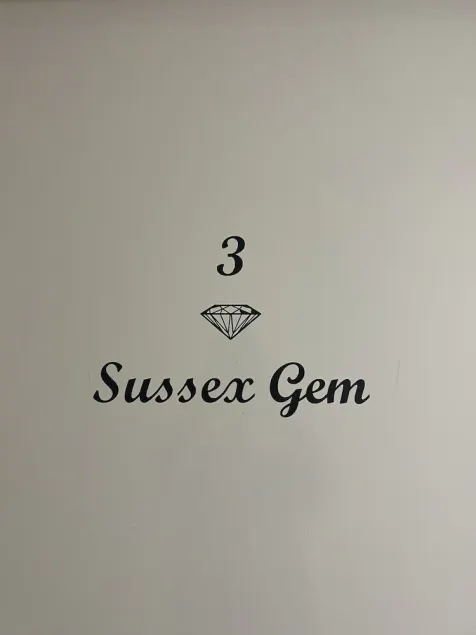 Sussex Gem - 1 bedroom apartment in the heart of Sussex Inlet - Image 1