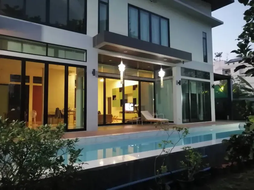 AP HOUSE - Image 1