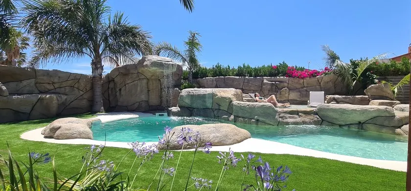 VILLA AVEC JARDIN ET PISCINE PRIVÉE HUTTE-002089-77 - Image 1