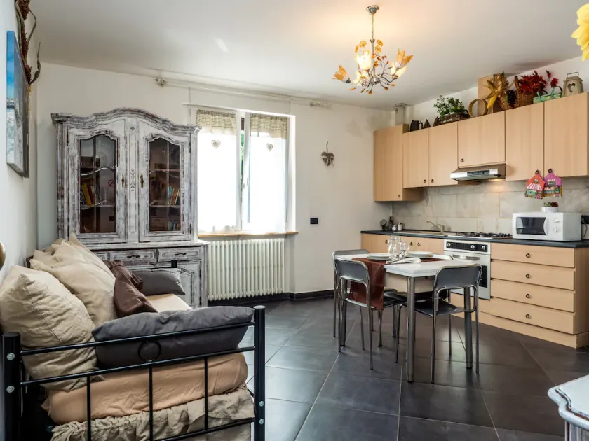 Amazing apartment between Malpensa airport and Rho/Milan fairground - Image 1