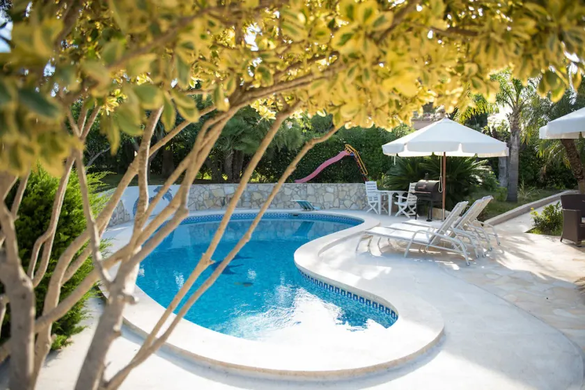 Maison individuelle avec piscine - 1 minute à pied de la plage - Image 1