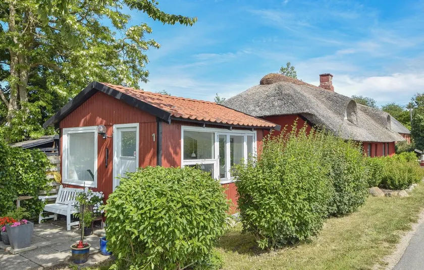 Stunning Home In Juelsminde With Wifi - Image 1