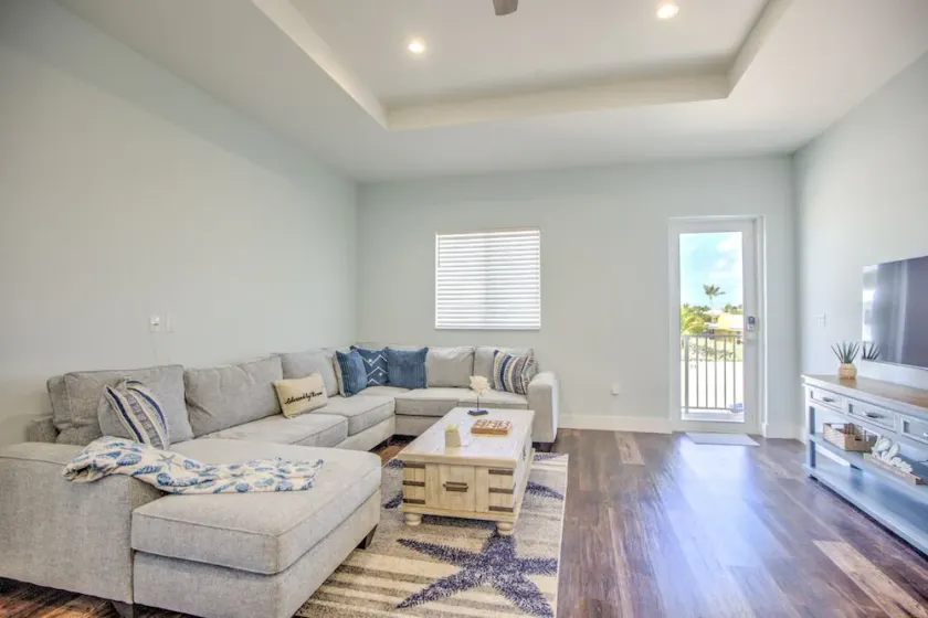 Family Cove 3 BR NEW - Cabana Club - Hot Tub - Bikes - Image 1