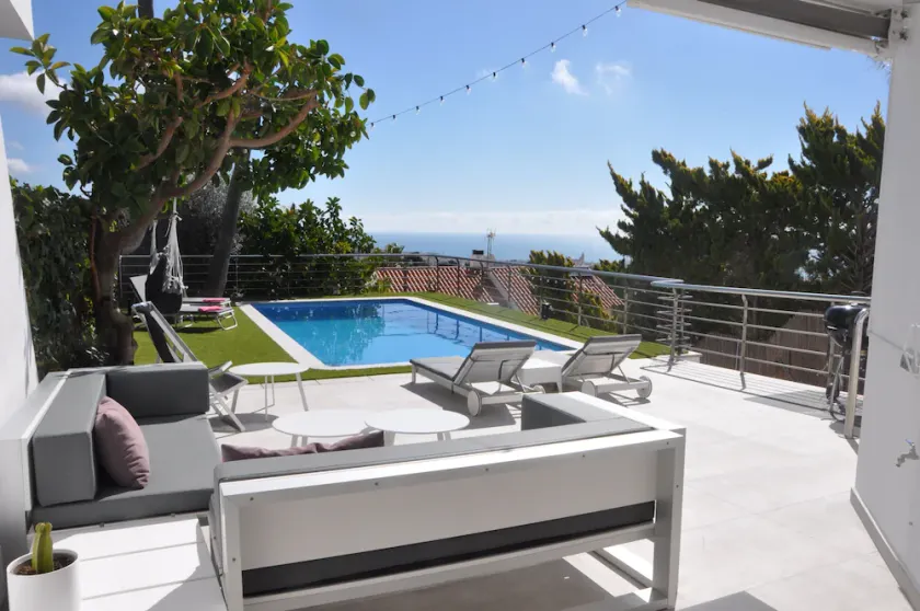 Fantastic Villa with private pool and terrific views! - Image 1
