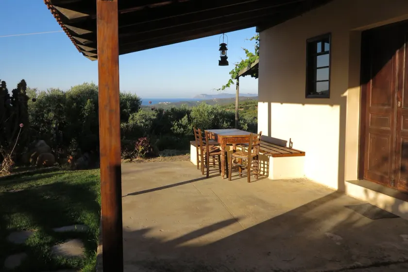 AMAZING COUNTRY HOUSE WITH STUNNING VIEW - Image 1