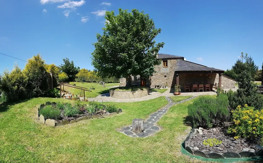 Casa Rigueira, Beautiful rustic house built in the late 1800's for 9 people - Image 1