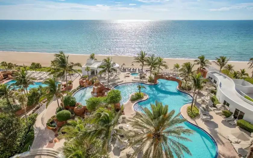 TRUMP Beach Resort - Stunning Beach Front - Image 1