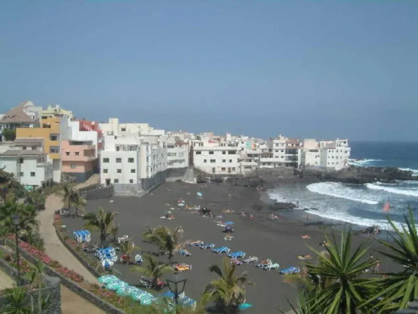 Apartment 3 right by the sea in Punta Brava on the north coast of Tenerife - Image 1