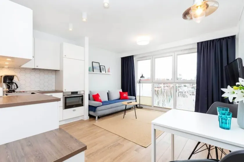 Cozy Apartment with Balcony | 400 m to the Beach - Image 1
