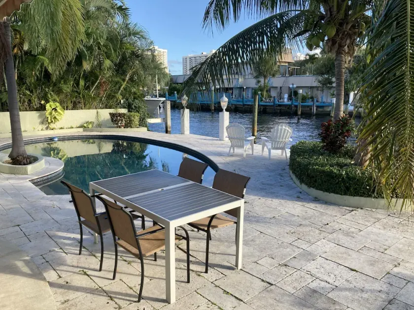 POMPANO BEACH WATERFRONT WITH POOL–NO FIXED BRIDGES, CLOSE TO BEACH - Image 1