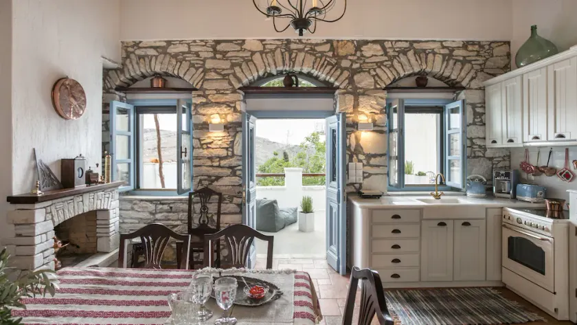 Traditional Inn Pirethron - Image 1