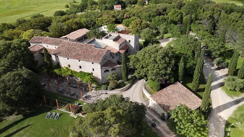 Authentic Cévennes farmhouse! Comfort and conviviality for large groups. 20-25 people - Image 1