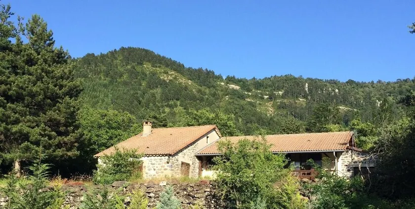 Casa vacanza: Casa indipendente, situata nell'Ardèche meridionale. - Image 1