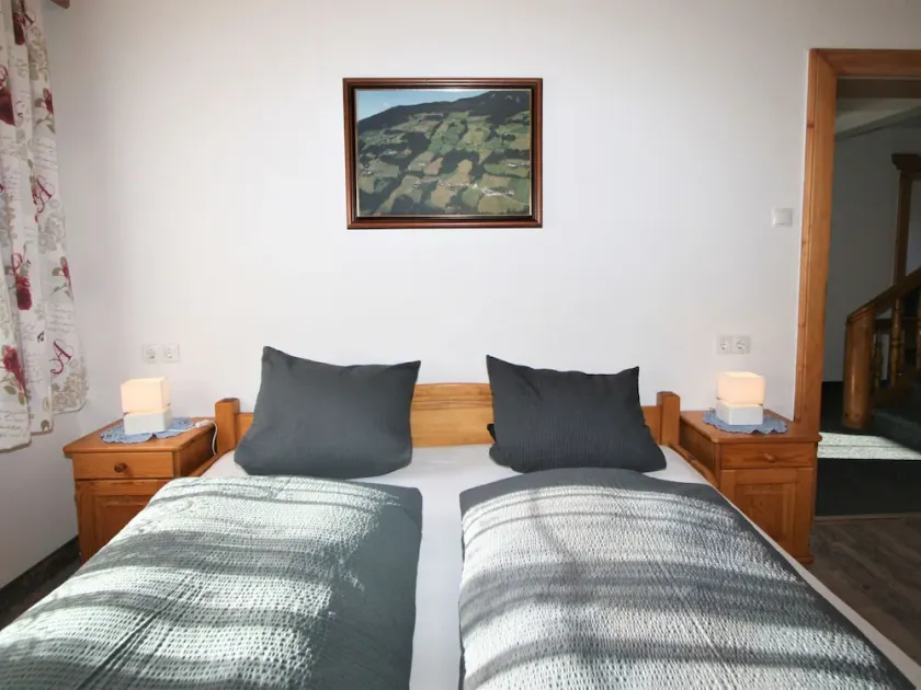 Fin lejlighed i villa for 5 personer med WIFI, TV, balkon og kæledyr tilladt - Image 1