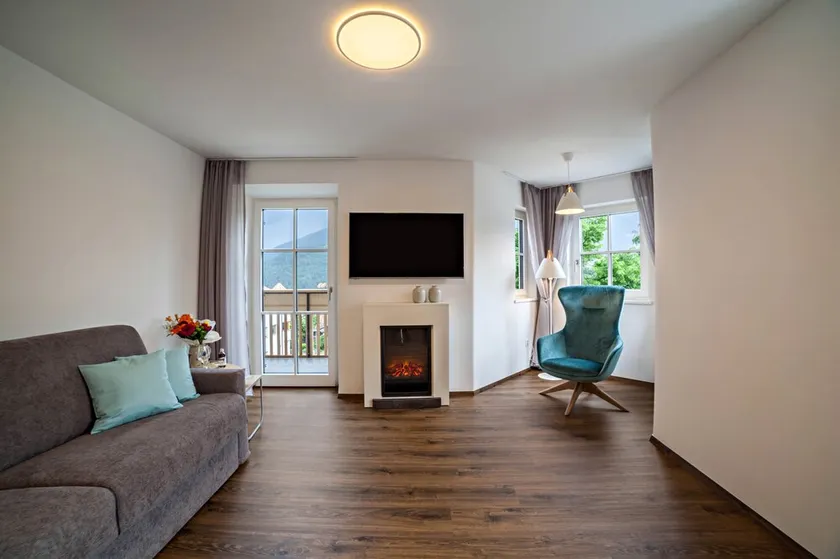 Ferienwohnung \"Engel Erker\" mit Bergblick, A/C, WLAN, Sauna & Terrasse - Image 1
