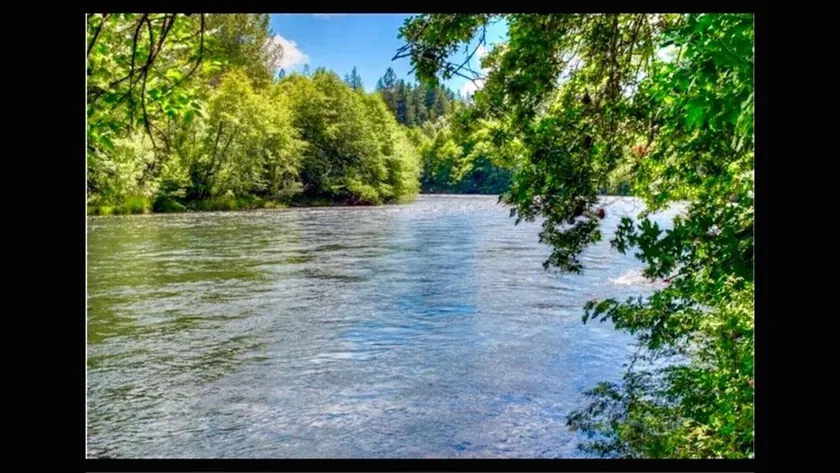 \"Home on The Rogue\" - Port til Crater Lake! - Image 1